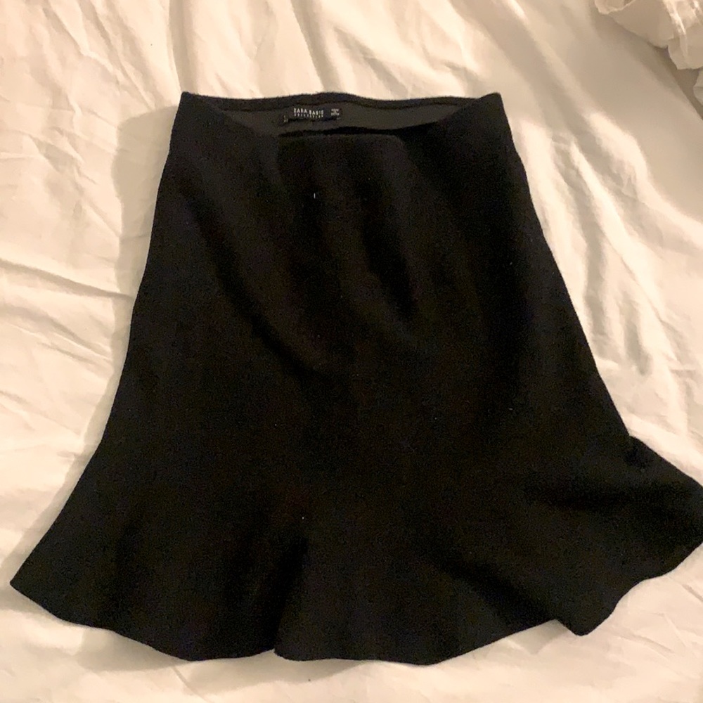 Zara stretchy black skirt size small